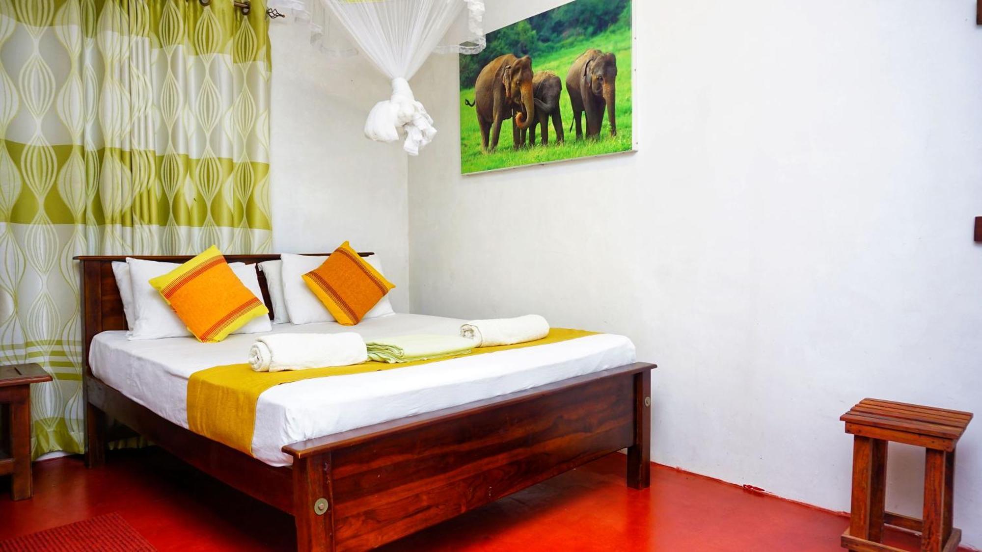 Lake Island Home Stay Dambulla Exterior photo